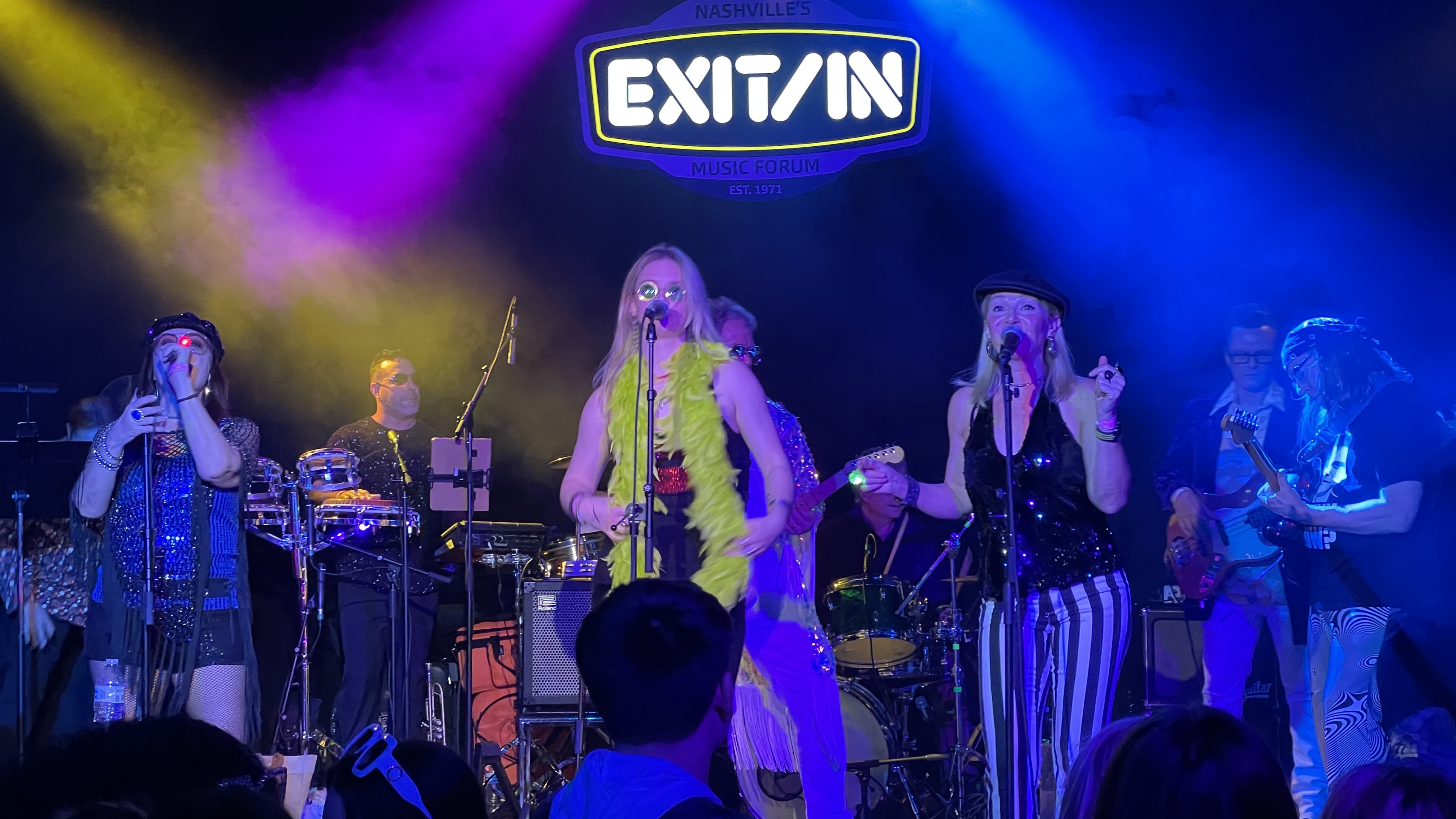 DELICIOUS live performance 6